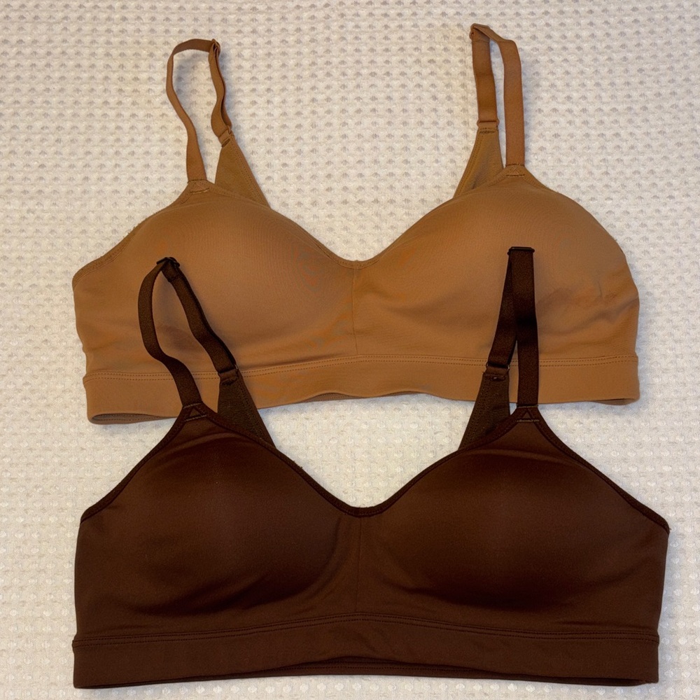 Set 2 Old Navy PowerSoft Seamless Wireless Sports Bras Tan Dark Brown Large